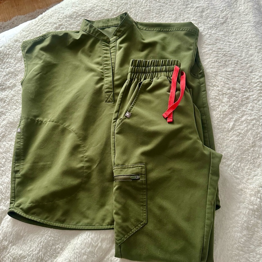 Figs Olive Green Track Pants & Joggers